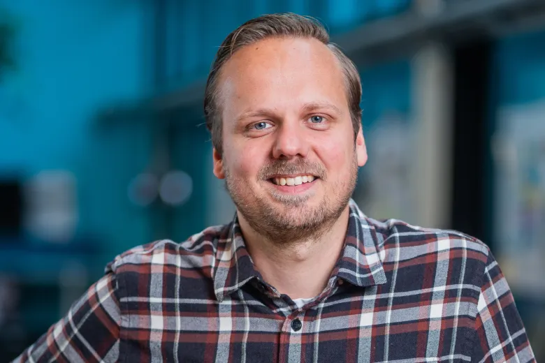 Zakelijk portret van Bing van Moorsel